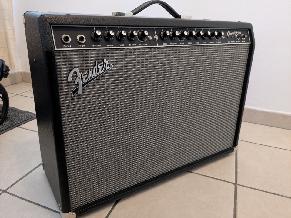 Amplificador Fender Champion 100