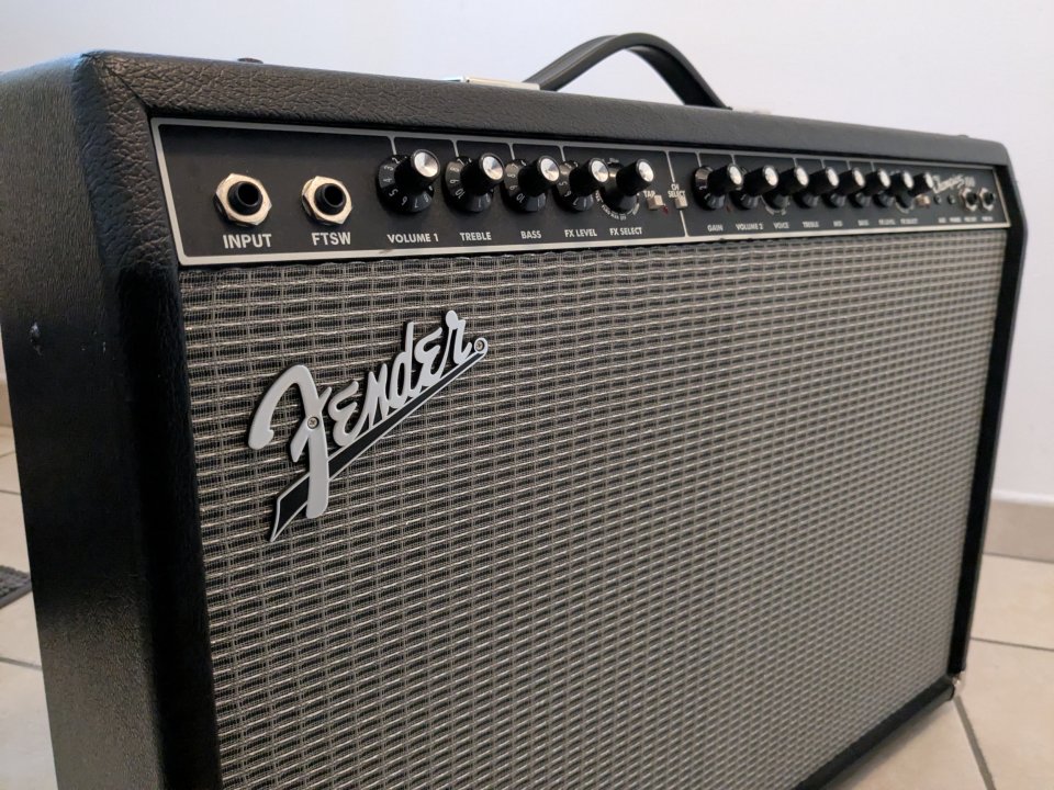 Amplificador Fender Champion 100