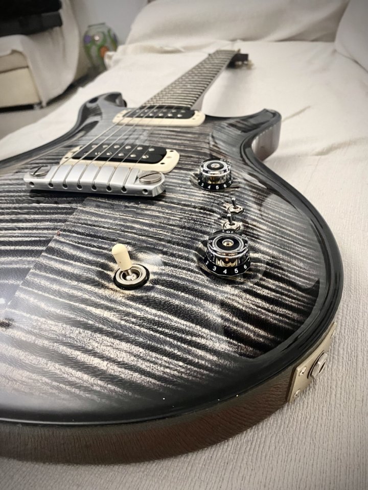 Prs Phoenix 40Aniversary Limited Edition de segunda mano · Foto 4 de 10 · Almería · 8000 €