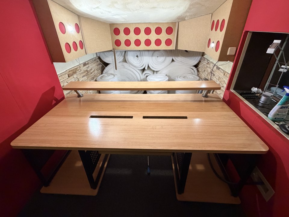Mesa para estudio de segunda mano · Foto 1 de 6 · Madrid · 150 €