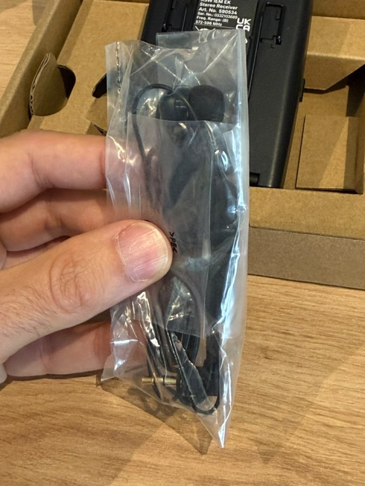 Sennheiser XSW IEM EK B-Band. NUEVO A ESTRENAR. Receptor In-Ear profesional de segunda mano · Foto 6 de 6 · Navarra · 270 €