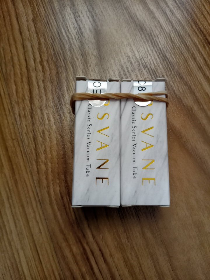 2 válvulas 12AX7 nuevas de segunda mano · Foto 1 de 2 · Madrid · 20 €