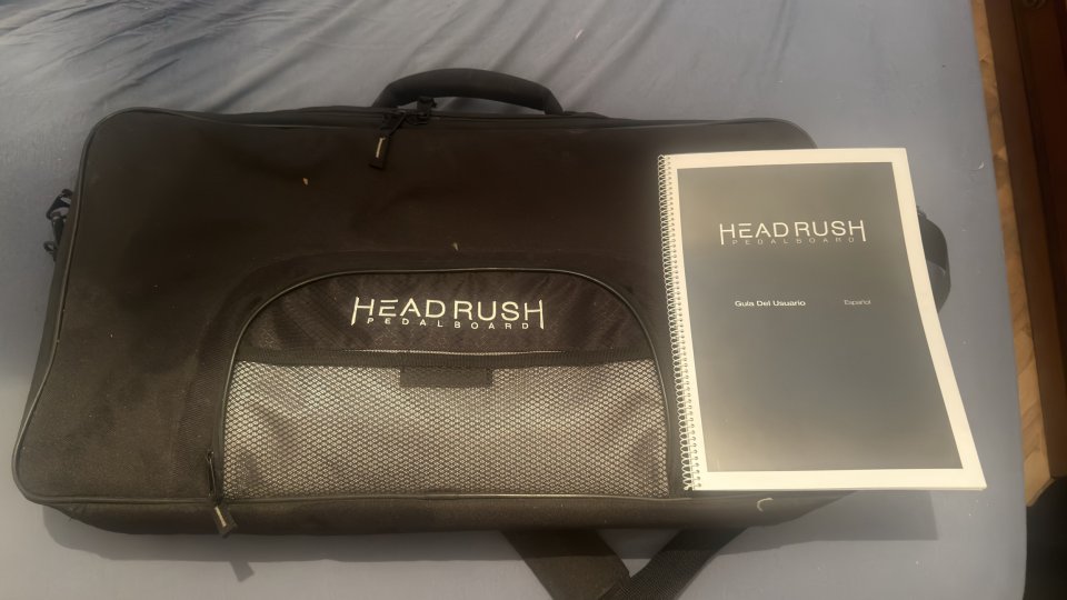 HeadRush Pedalboard de segunda mano · Foto 1 de 2 · Madrid · 600 €