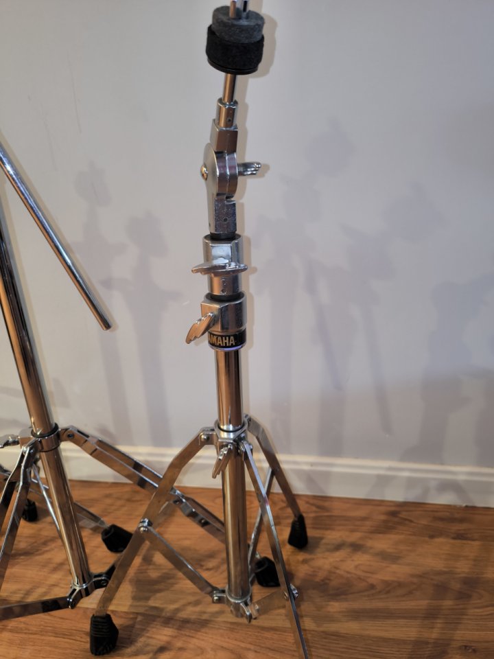 Soportes de platos y caja