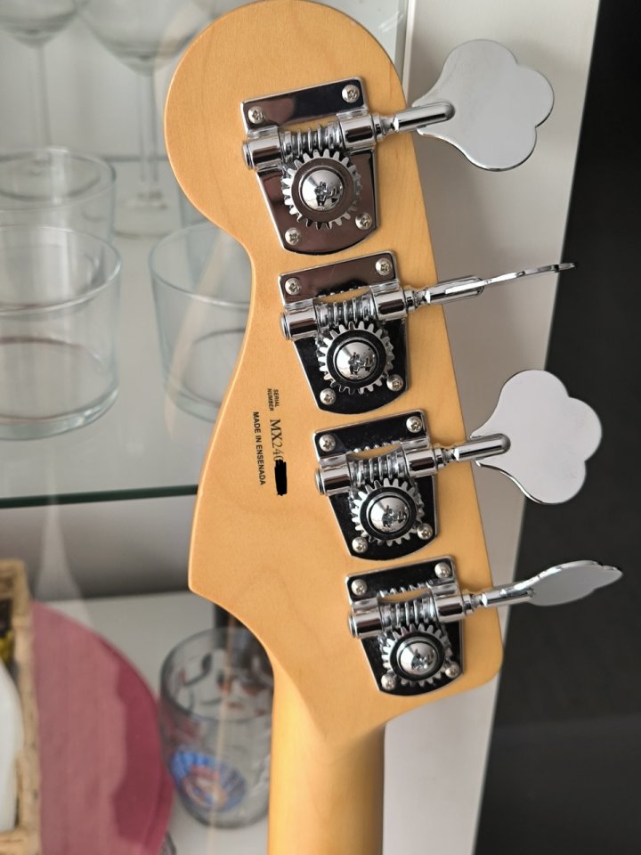 Fender Jazz Bass Player II