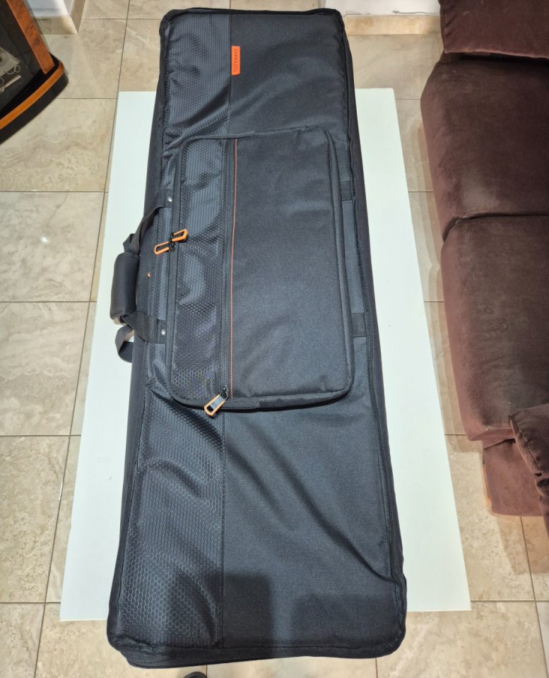Roland JUNO-DS61 + Estuche Original Roland de segunda mano · Foto 6 de 9 · Illes Balears · 550 €