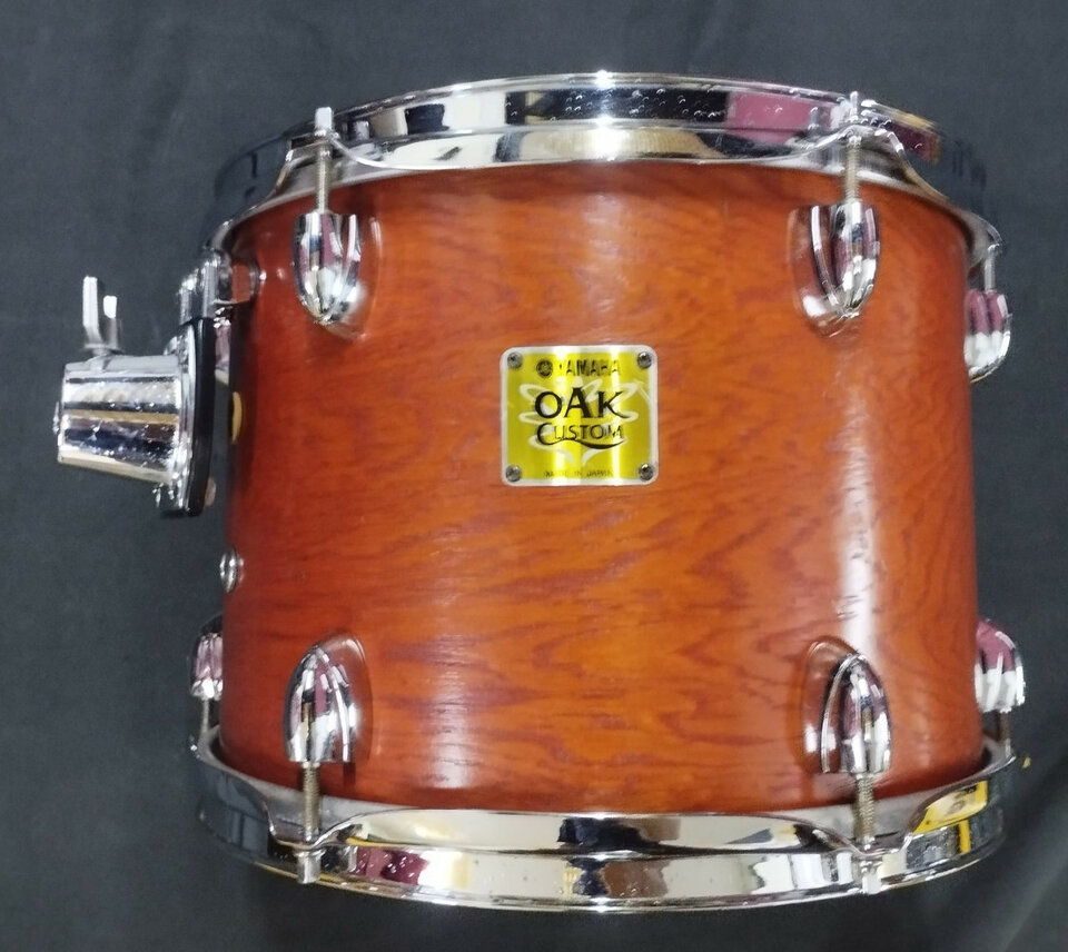 12x9" Yamaha OAK Custom tom