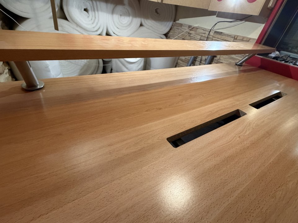 Mesa para estudio de segunda mano · Foto 6 de 6 · Madrid · 150 €