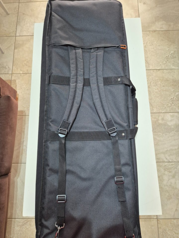 Roland JUNO-DS61 + Estuche Original Roland de segunda mano · Foto 8 de 9 · Illes Balears · 550 €