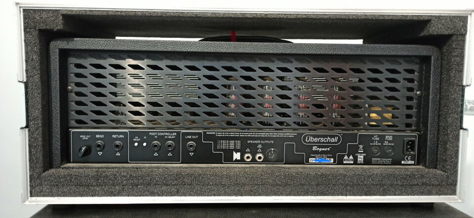 Bogner Uberschall y pantalla Uberkab de segunda mano · Foto 4 de 4 · Bizkaia · 2200 €