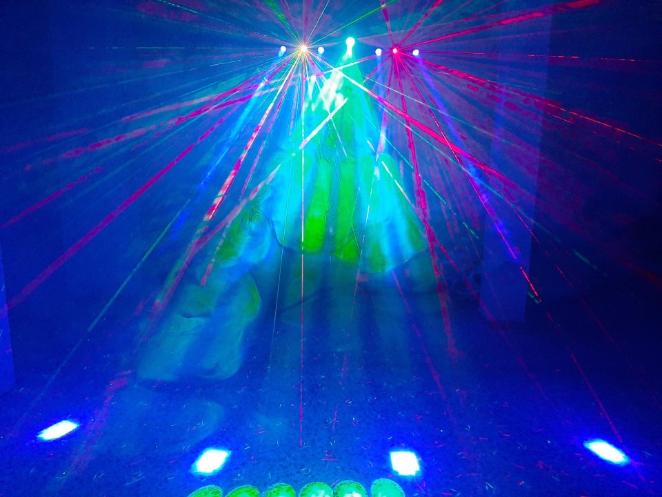 Torre de Iluminación DJ Profesional. de segunda mano · Foto 4 de 10 · Alicante · 149 €