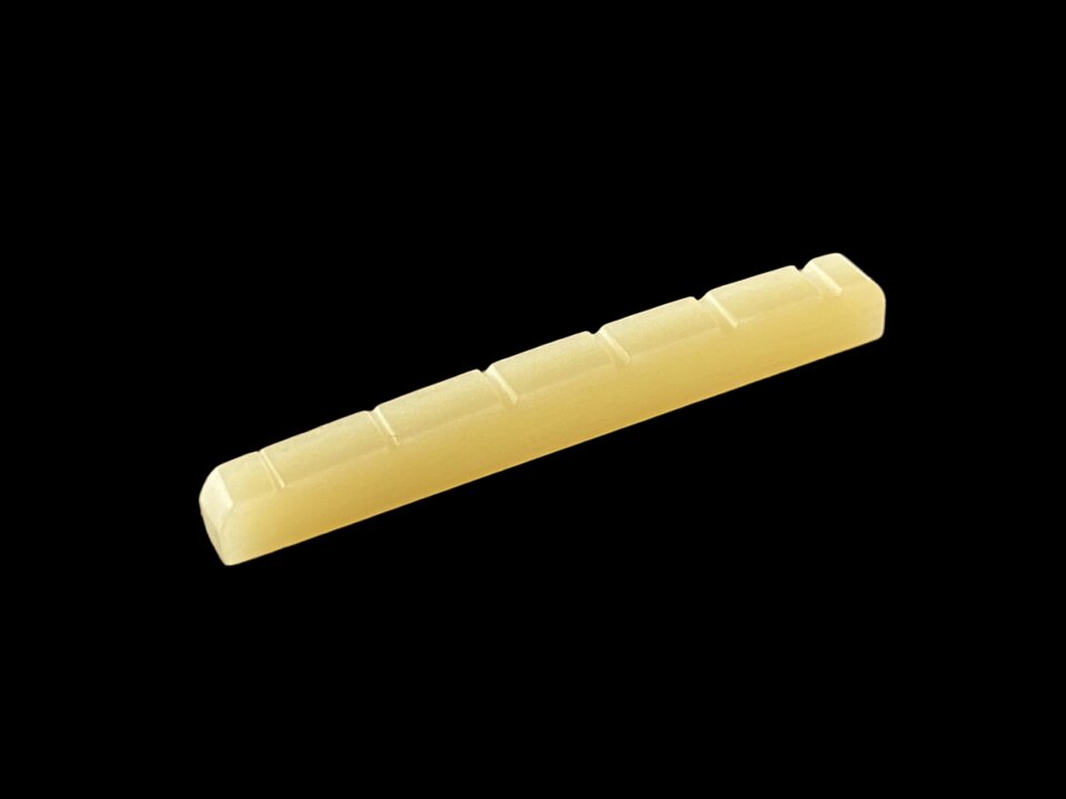 Cejuela de hueso Fender Stratocaster de 43mm