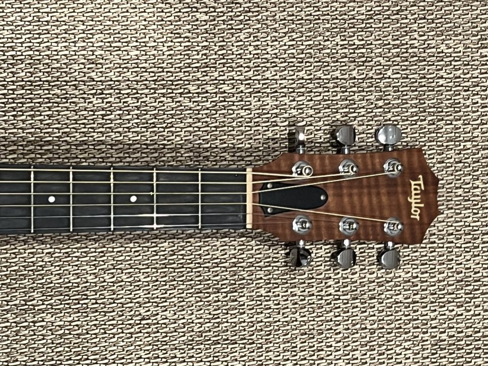 TAYLOR GS Mini-e Walnut electroacústica de segunda mano · Foto 2 de 6 · La Rioja · 500 €