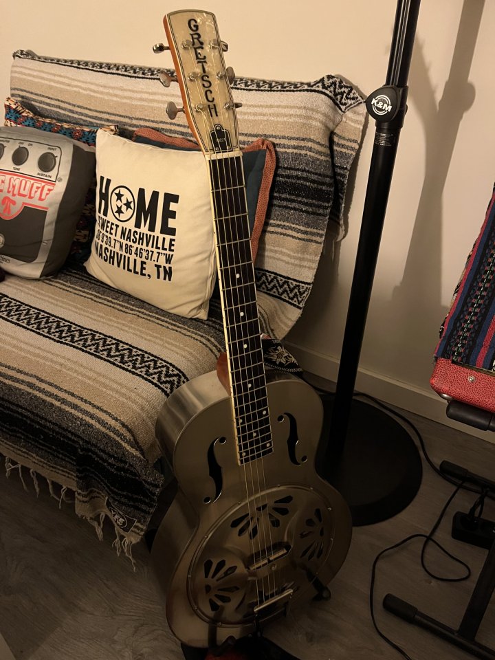 Guitarra resonador Gretsch G9221