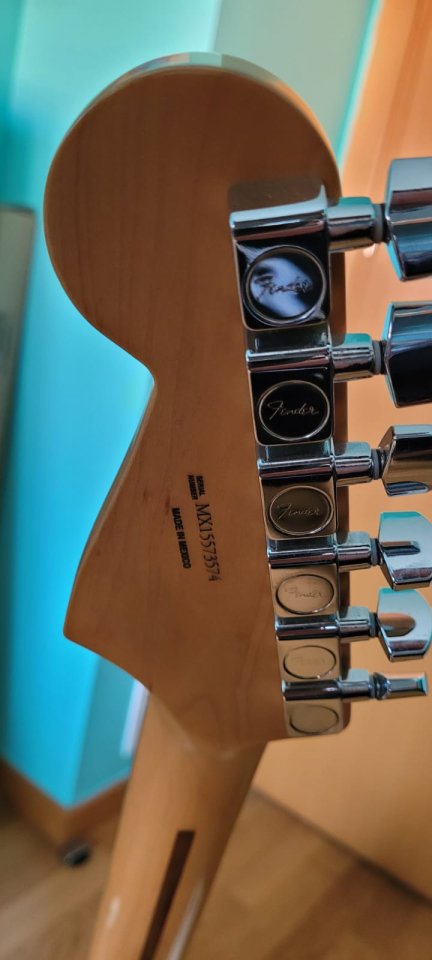 Fender Stratocaster HSS Floyd Rose con mejoras de segunda mano · Foto 5 de 7 · Barcelona · 575 €