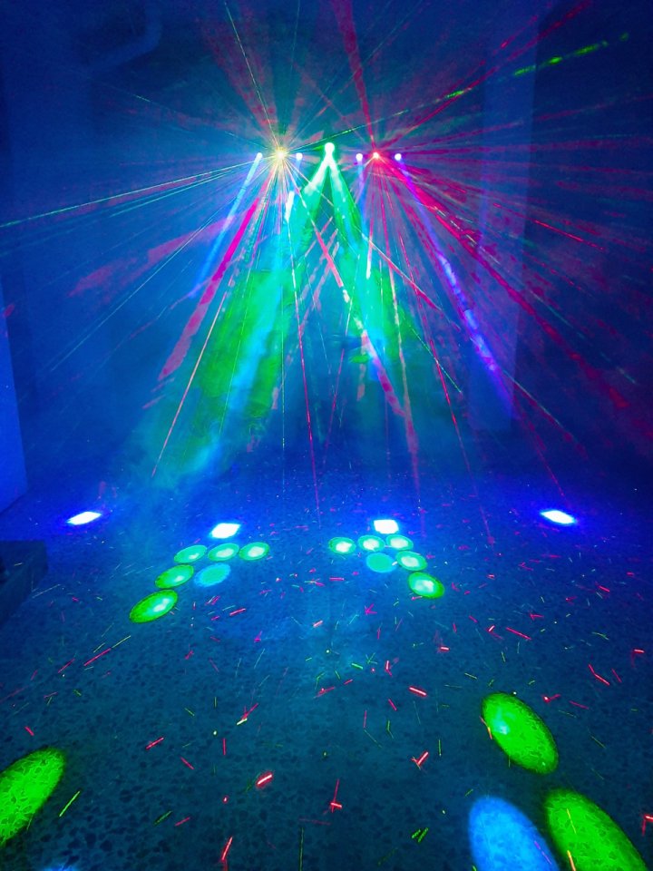 Torre de Iluminación DJ Profesional. de segunda mano · Foto 3 de 10 · Alicante · 149 €