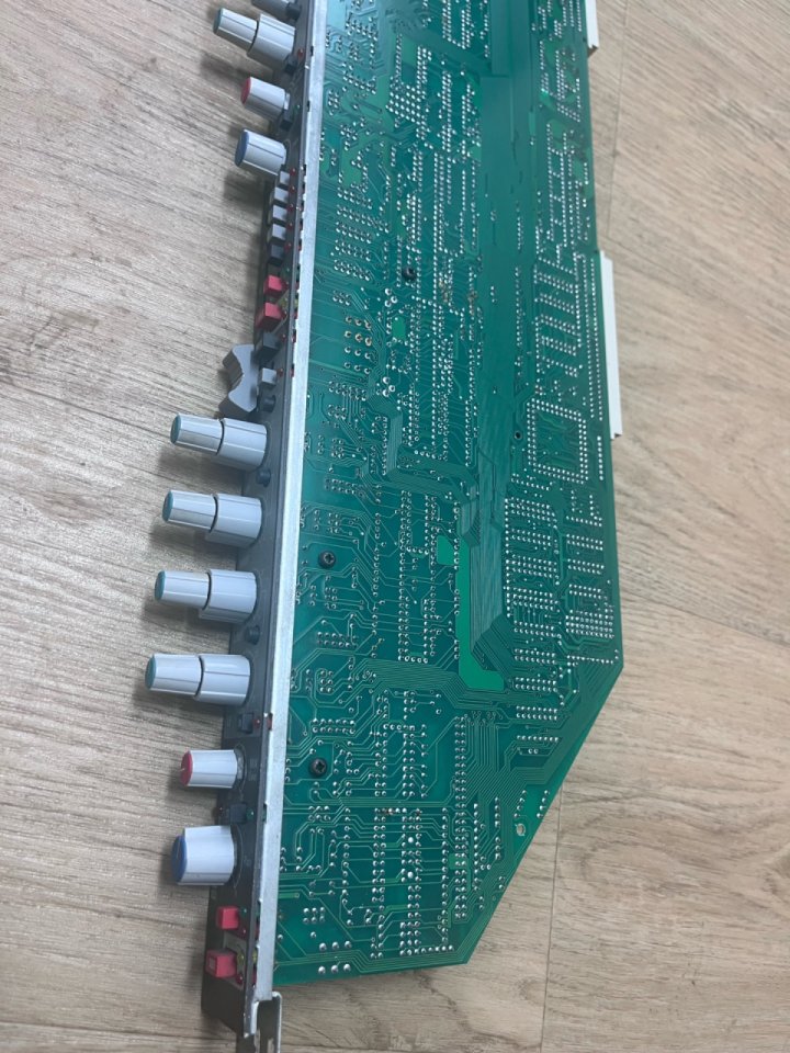 AMEK Rembrandt REM 10 – Canales de segunda mano · Foto 9 de 10 · Madrid · 280 €