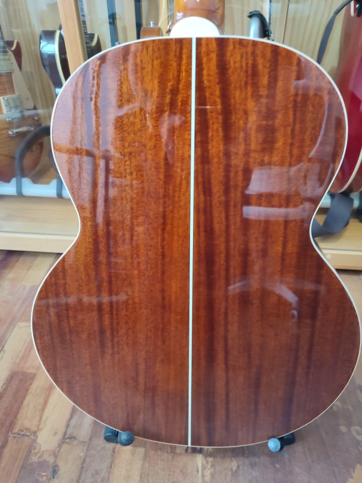 Guitarra acústica de 12 cuerdas