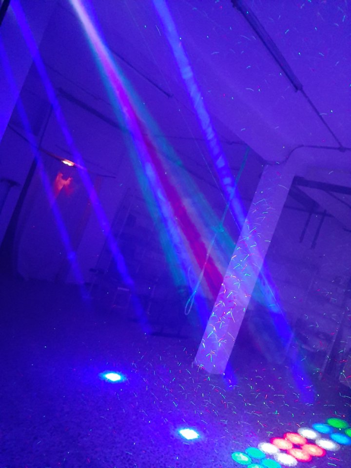 Torre de Iluminación DJ Profesional. de segunda mano · Foto 8 de 10 · Alicante · 149 €