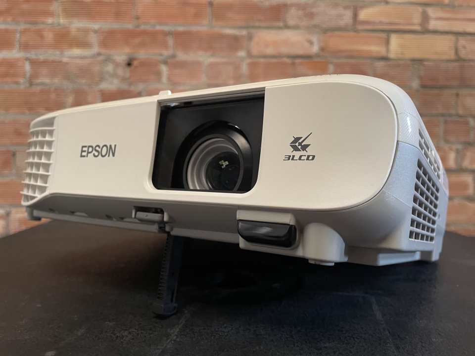 Proyector HD Epson EB-X39 de segunda mano · Foto 1 de 6 · Lleida · 350 €
