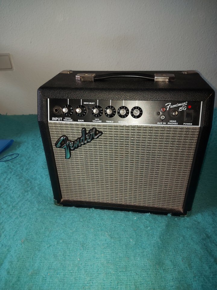 FENDER FRONTMAN 15 G
