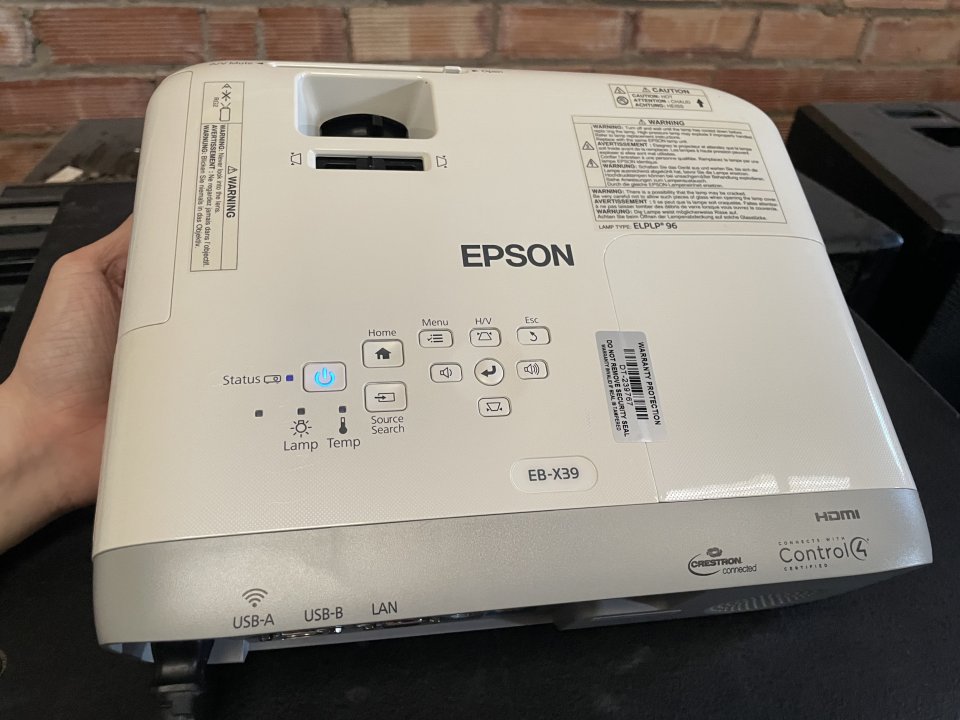 Proyector HD Epson EB-X39 de segunda mano · Foto 2 de 6 · Lleida · 350 €