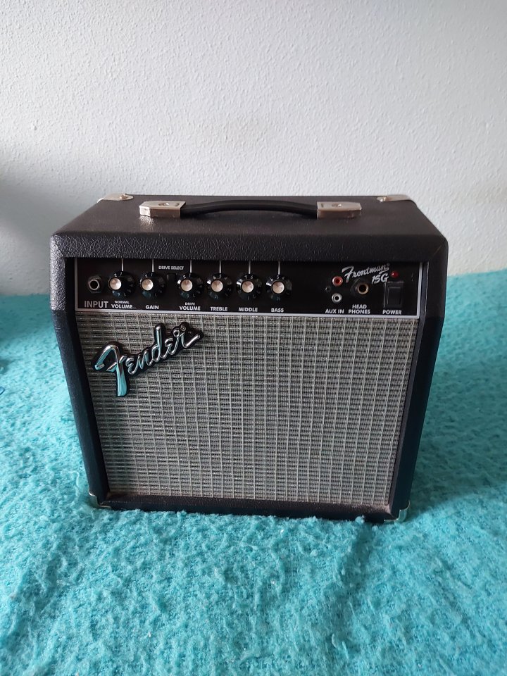 FENDER FRONTMAN 15 G