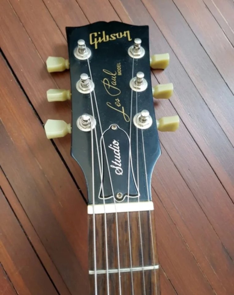 Gibson les paul studio+ estuche gibson de segunda mano · Foto 4 de 6 · Cantabria · 800 €