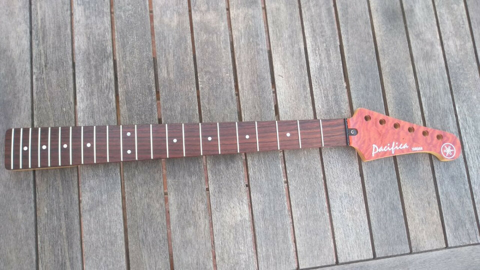 (o vendo) Mástil YAMAHA PACIFICA 212VQM (85€)