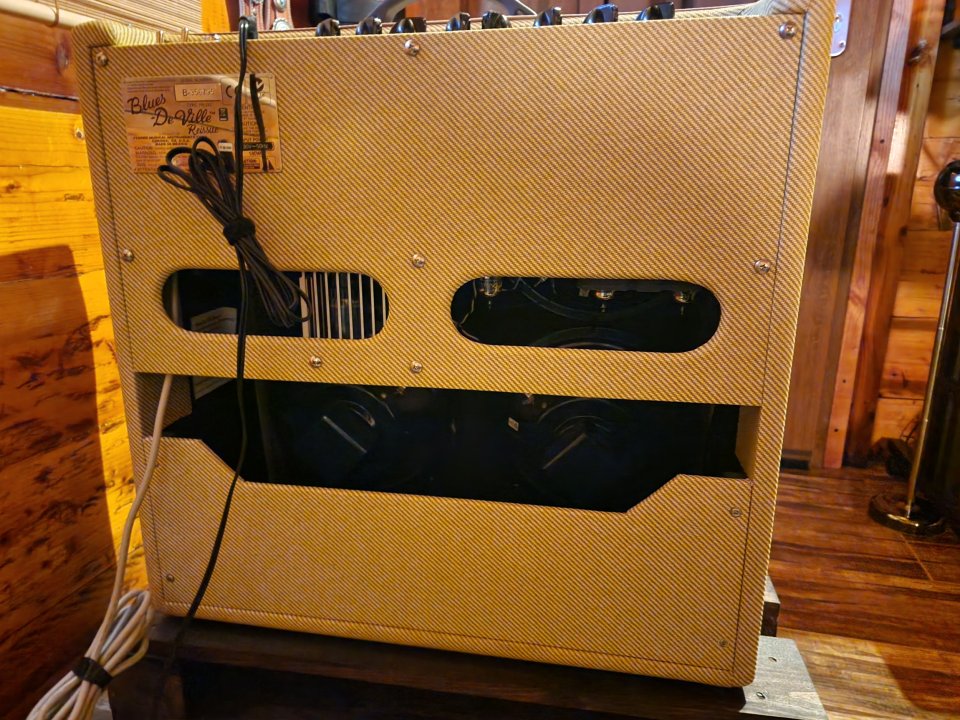 Fender blues deville/Cambio