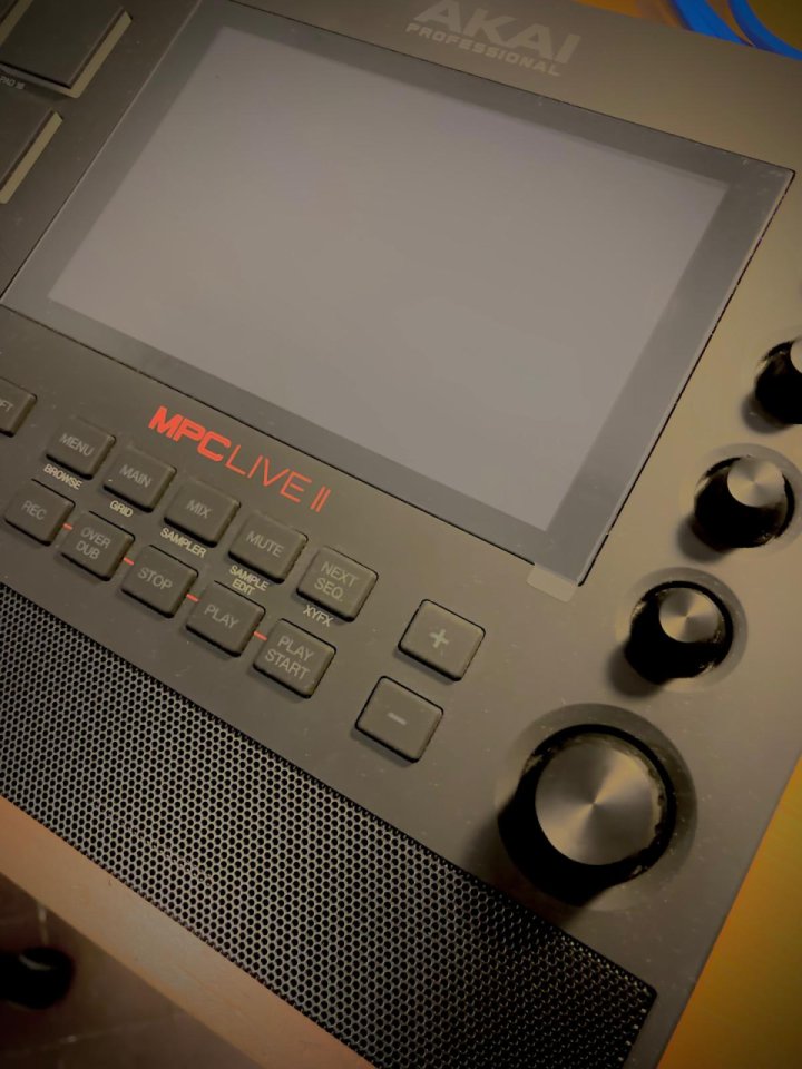 Akai MPC Live II