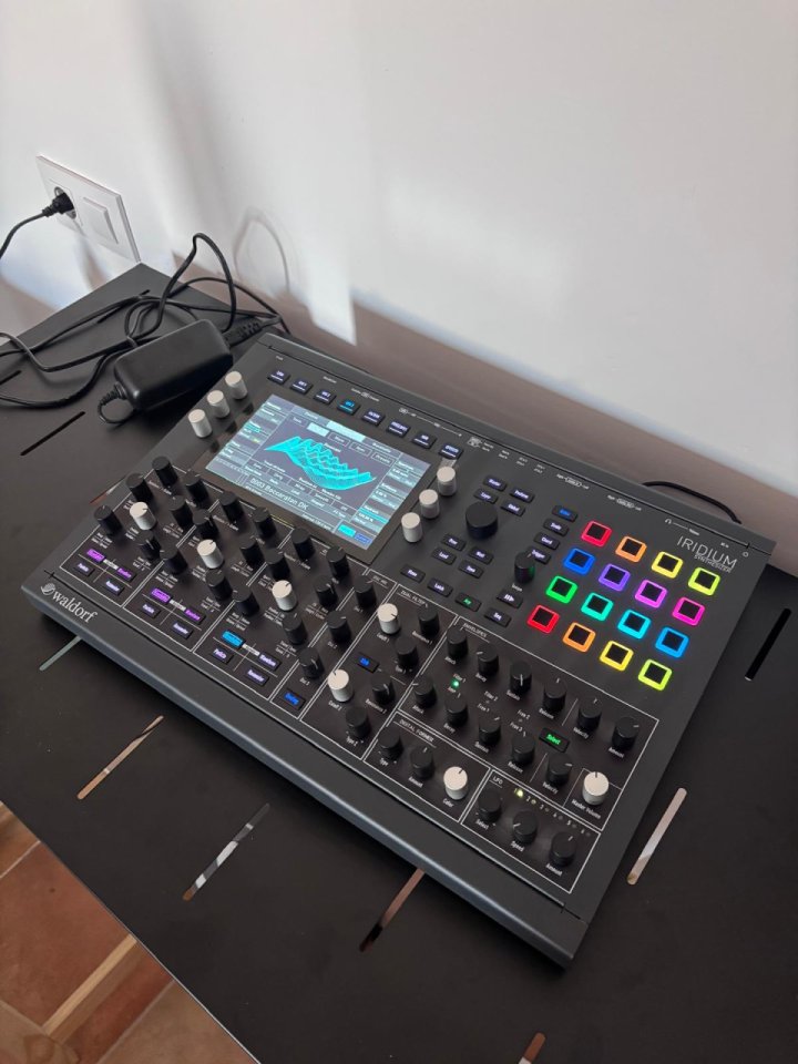 Waldorf Iridium MkI Synth de segunda mano · Foto 3 de 4 · Girona · 1350 €