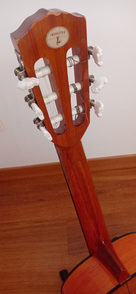 Guitarra clásica 3/4 Fender de segunda mano · Foto 4 de 10 · Cuenca · 75 €