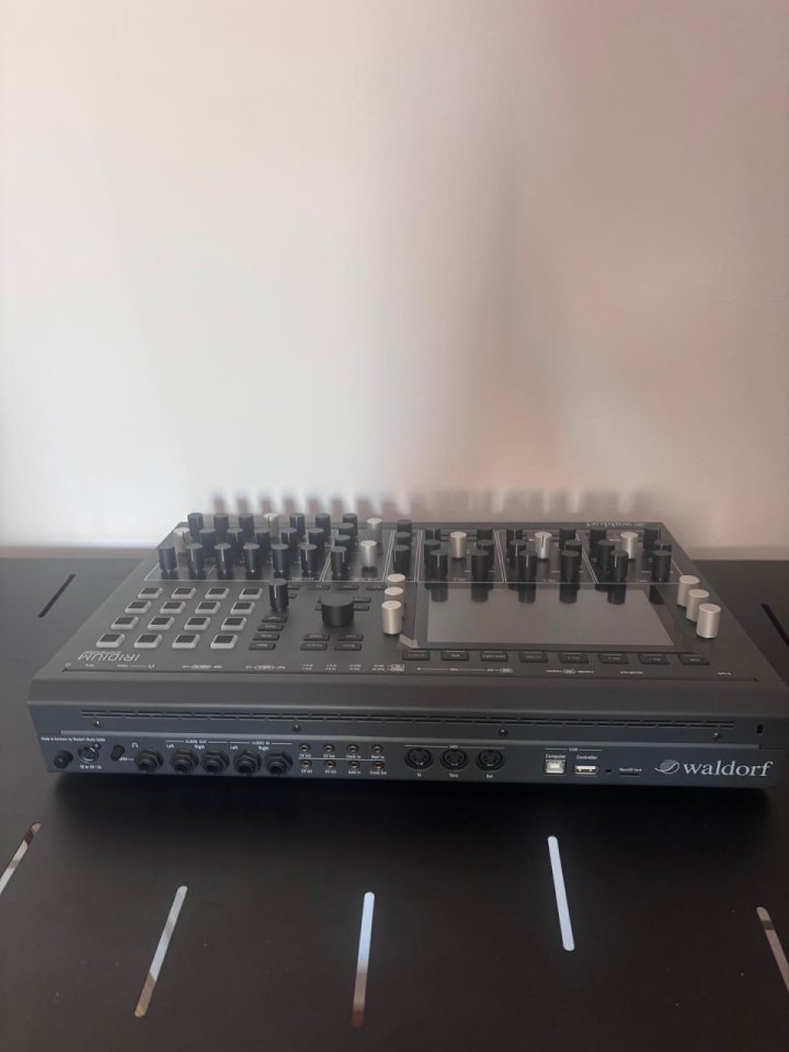 Waldorf Iridium MkI Synth de segunda mano · Foto 4 de 4 · Girona · 1350 €