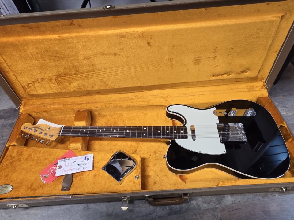 Fender Telecaster American Vintage Custom 62 Negra de segunda mano · Foto 2 de 2 · Málaga · 2150 €