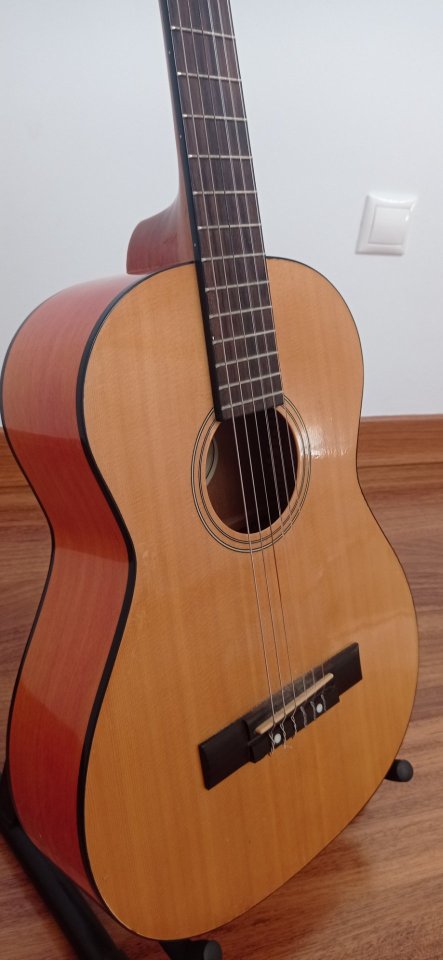 Guitarra clásica 3/4 Fender de segunda mano · Foto 6 de 10 · Cuenca · 75 €