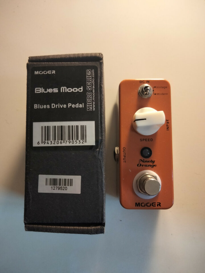 Vendo Ninety orange de mooer.