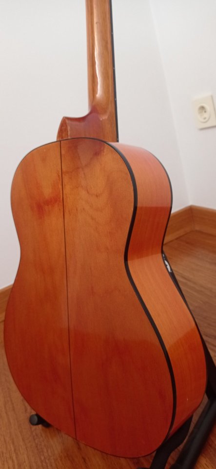 Guitarra clásica 3/4 Fender de segunda mano · Foto 8 de 10 · Cuenca · 75 €
