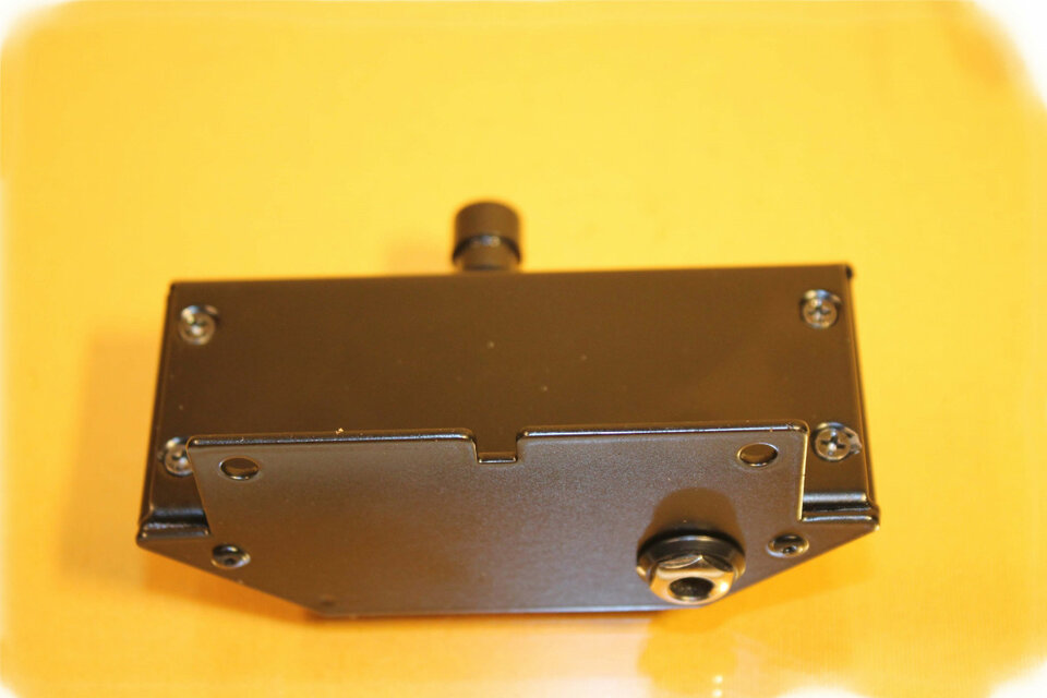 Half-Moon  Media Luna control Leslie