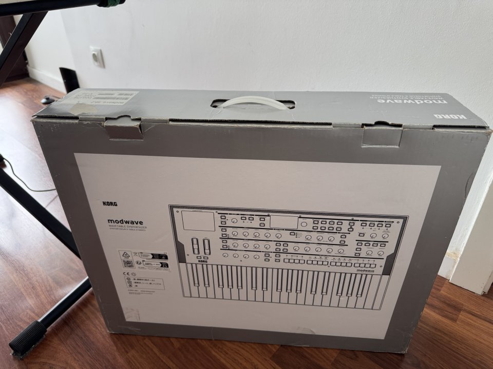 Korg Modwave mkII (Impecable) Envío Seguro de segunda mano · Foto 4 de 4 · Illes Balears · 470 €