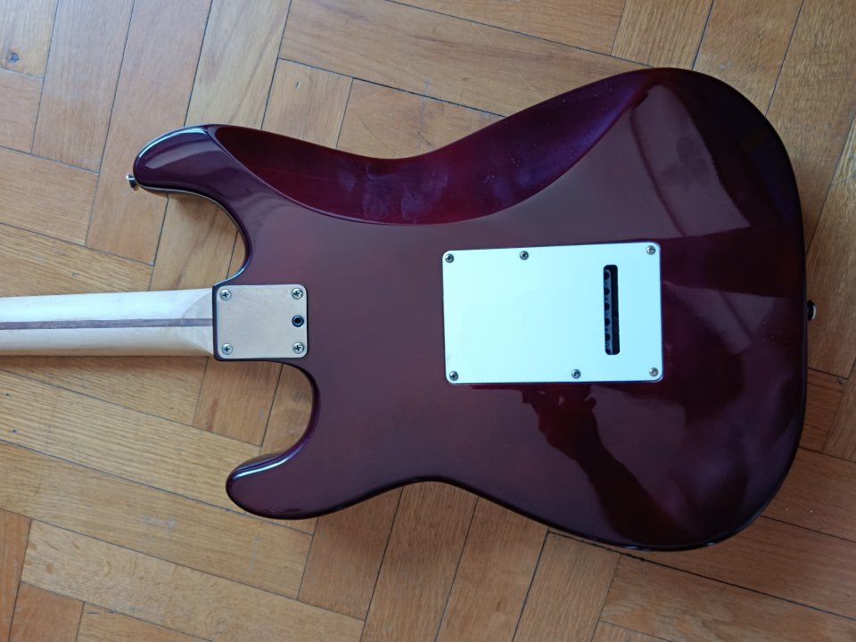 Cort Mega Standard Strat HSS de segunda mano · Foto 4 de 7 · Madrid · 300 €