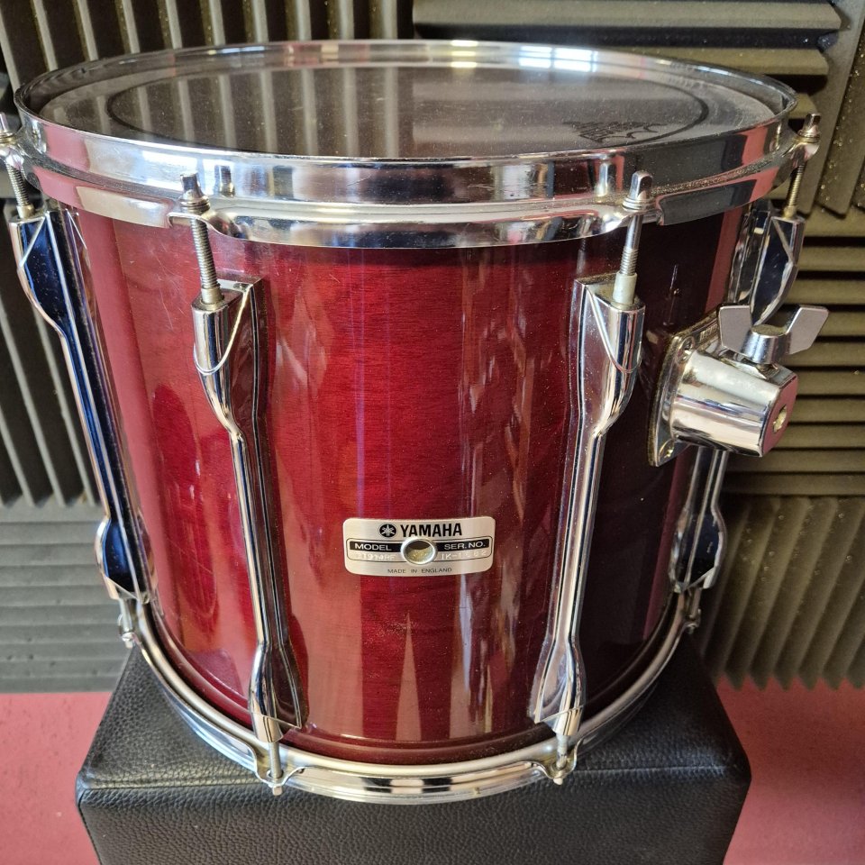 Tom 14" YAMAHA 9000 Recording Custom Cherry Wood de segunda mano · Foto 1 de 10 · Cantabria · 500 €