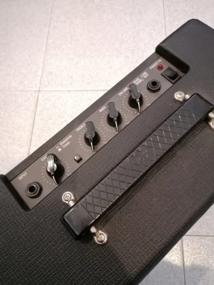Amplificador VOX Pathfinder 10
