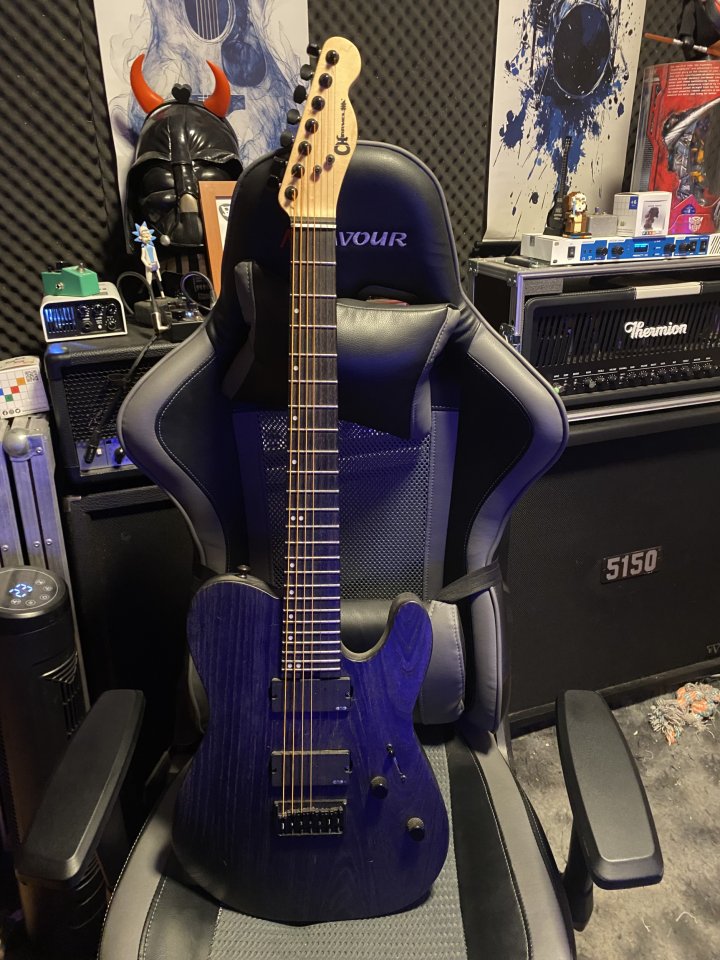 Cambio o vendo impresionante Charvel de 7 cuerdas