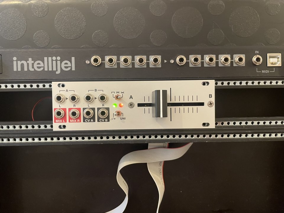 Intellijel Xfade Eurorack de segunda mano · Málaga · 150 €