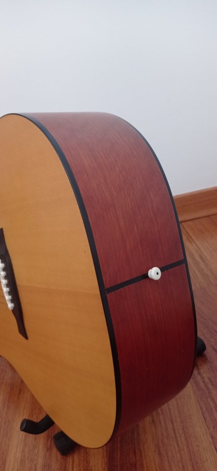 Guitarra acústica Hawthorne by Walden de segunda mano · Foto 8 de 9 · Cuenca · 100 €