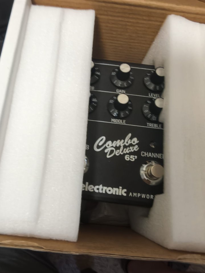 TC electronic Combo Deluxe 65' Preamp de segunda mano · Foto 2 de 2 · Barcelona · 95 €