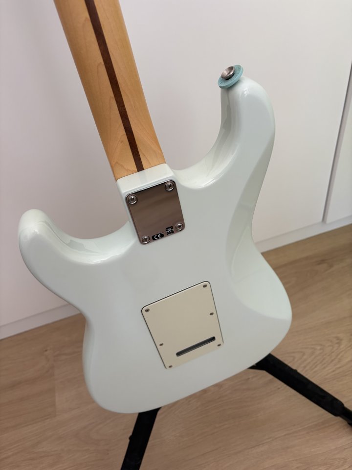 Fender Stratocaster American Special-Impecable de segunda mano · Foto 6 de 8 · Madrid · 1150 €