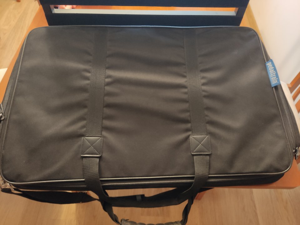 Pedalera Pedaltrain 24 de segunda mano · Foto 3 de 3 · Valencia · 70 €