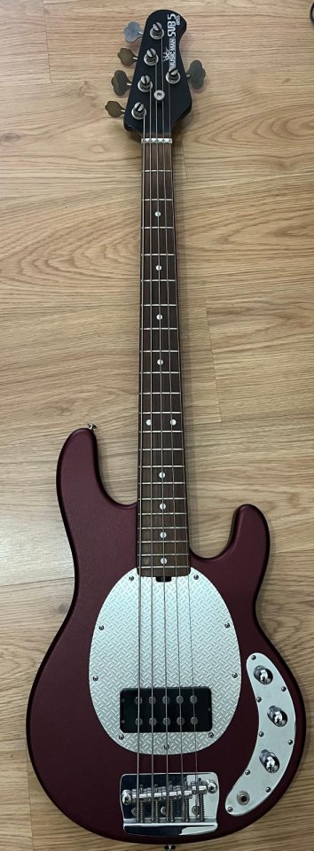 Bajo eléctrico Ernie ball musicman sub 5 de segunda mano · Foto 3 de 7 · Murcia · 1250 €